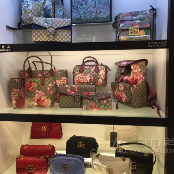 HK購(gòu)物攻略超便宜的奢侈品！香港isa折扣分享_購(gòu)物地 (6)