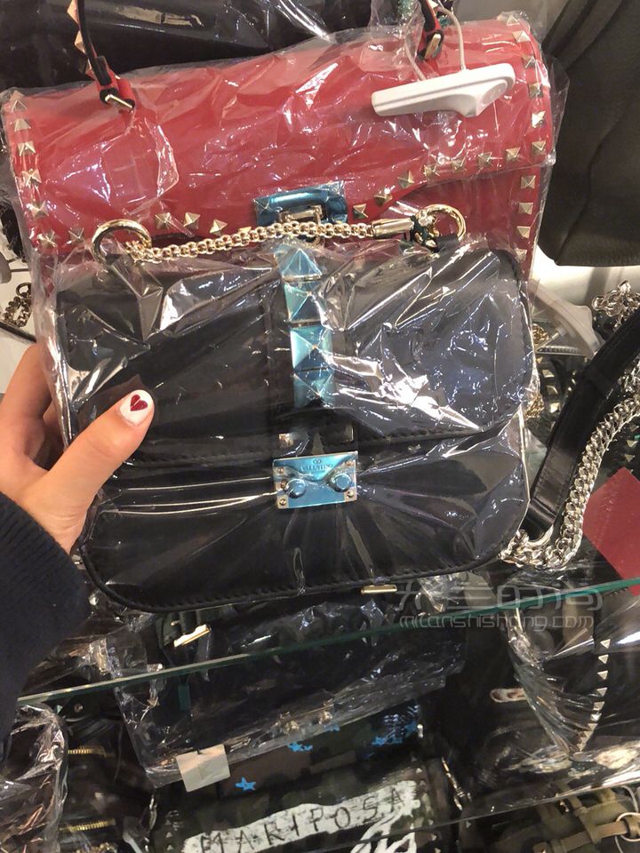 到香港買包包的‘奢侈品奧萊’ 香港作為一個大家觀念里的購物天堂 (4)
