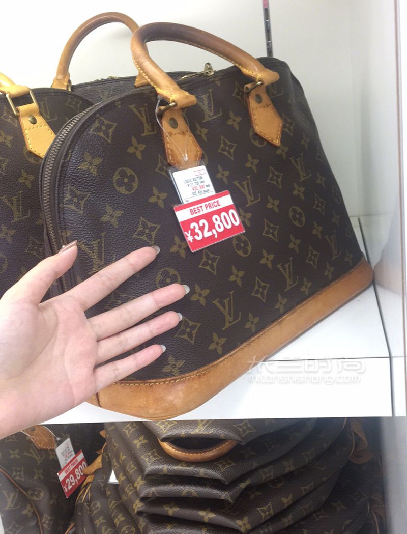 七千多居然買3個(gè)LV包包？日本中古店情報(bào)大公開，來日本怎么能不逛下中古店呢 (5)