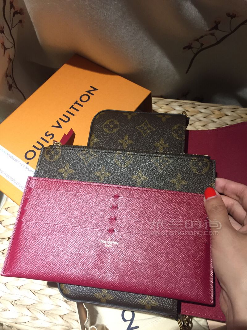 每個(gè)喜歡包包的女人應(yīng)該有一只LV包包，LV三合一包包圖文 (5)