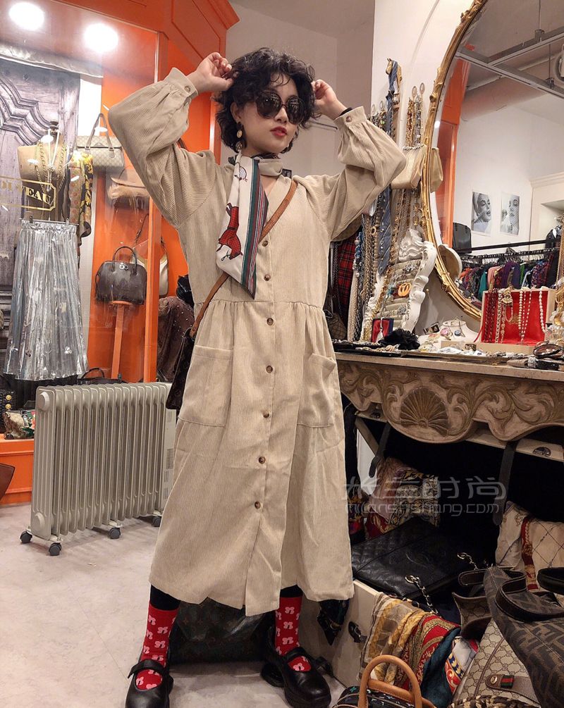 首爾新沙洞最強(qiáng)奢侈品vintage古著店攻略 雖然說是兩家_購物地 (5)