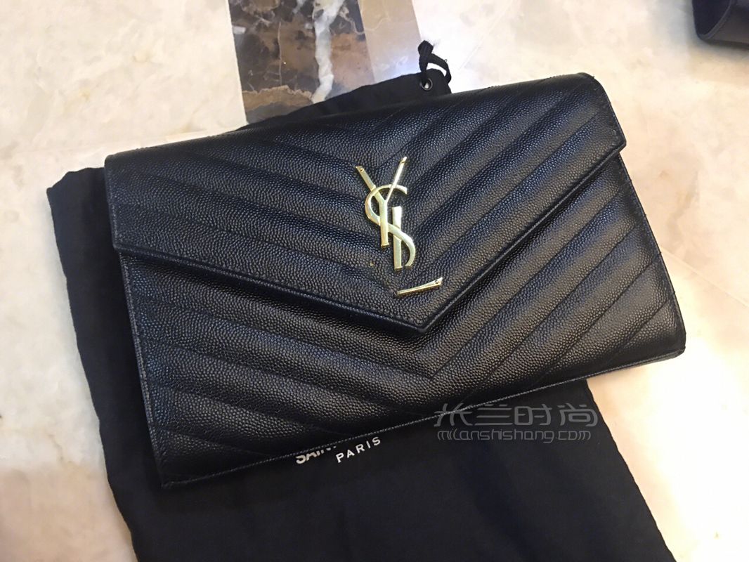 細(xì)數(shù)這兩三年買過的包包 開始買奢侈品包包是在畢業(yè)之后上學(xué)的時(shí)候都隨便買 (4)