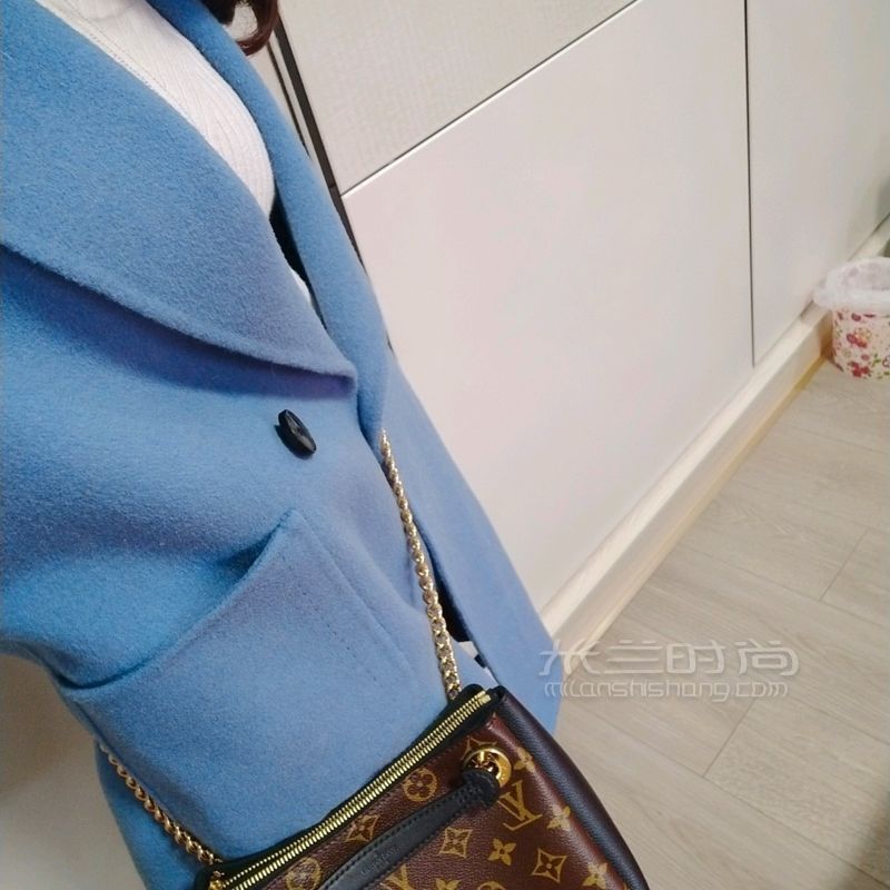 當(dāng)朋友已經(jīng)有五六個(gè)奢侈品包的時(shí)候終于忍不住跑到德基買(mǎi)了人生第一個(gè)奢侈品 (6)