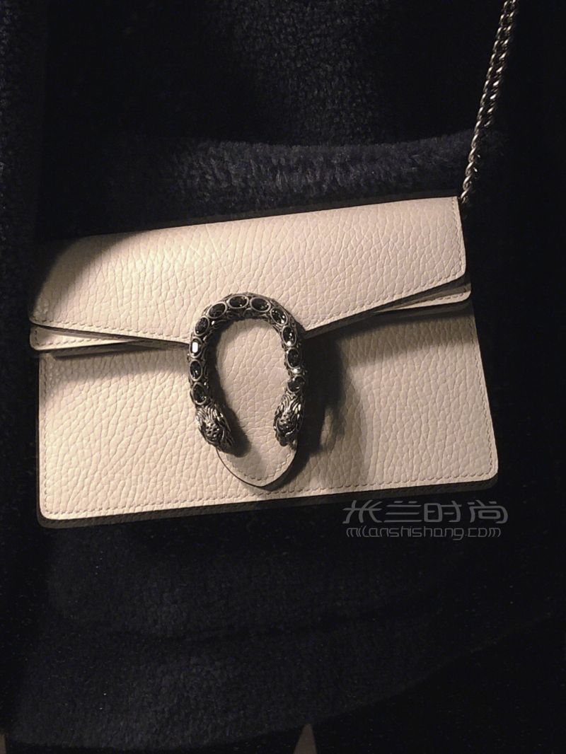 Gucci 2019新款酒神 小白包全場(chǎng)最靚的仔 當(dāng)兩款小白包放在一起的時(shí)候 (7)