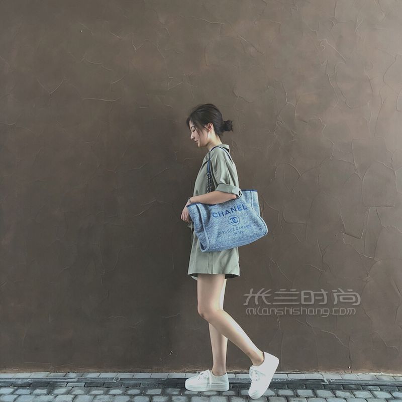 關(guān)于Chanel帆布沙灘包 不是太常買很貴的奢侈品所以入手的東西都算性價比高