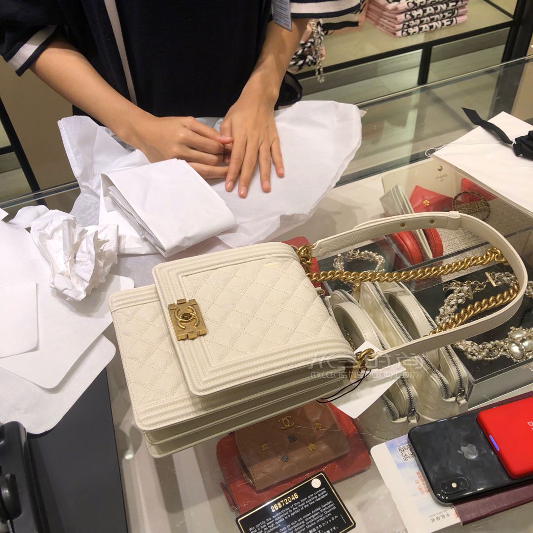 購(gòu)入兩只CHNEL／香奈兒新款包包  在曼谷購(gòu)入的 (1)