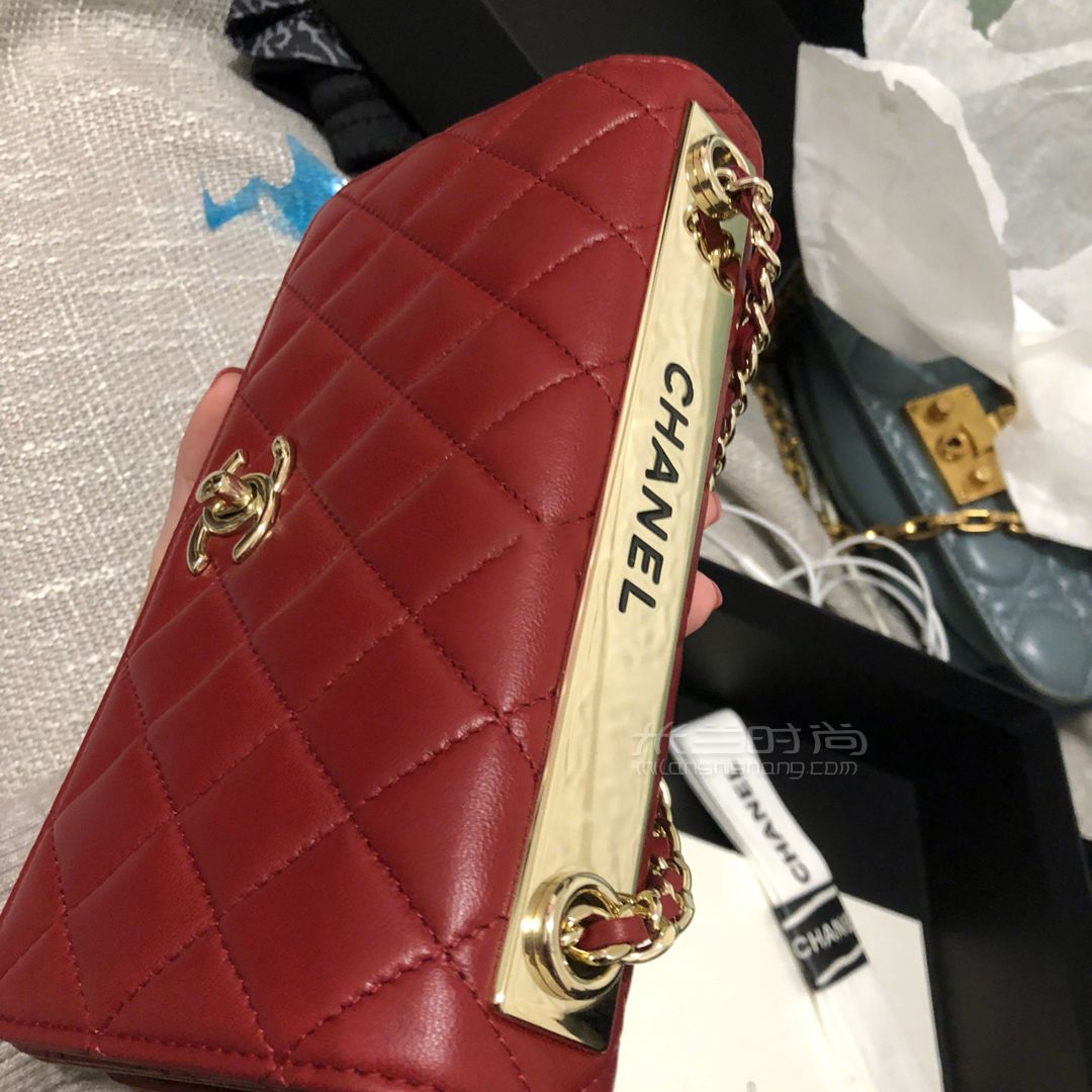 chanel woc 19cm 香奈兒這個包真的太好看了金條設計b格滿滿?。。?(2)