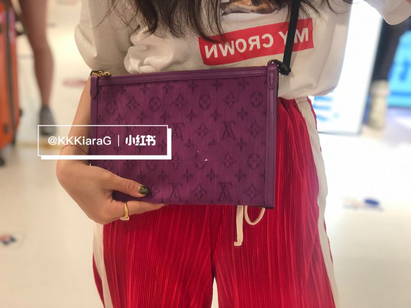 LV ————Falt Messger郵差包安利M44641,lv包官網(wǎng)中文官方網(wǎng)站_9