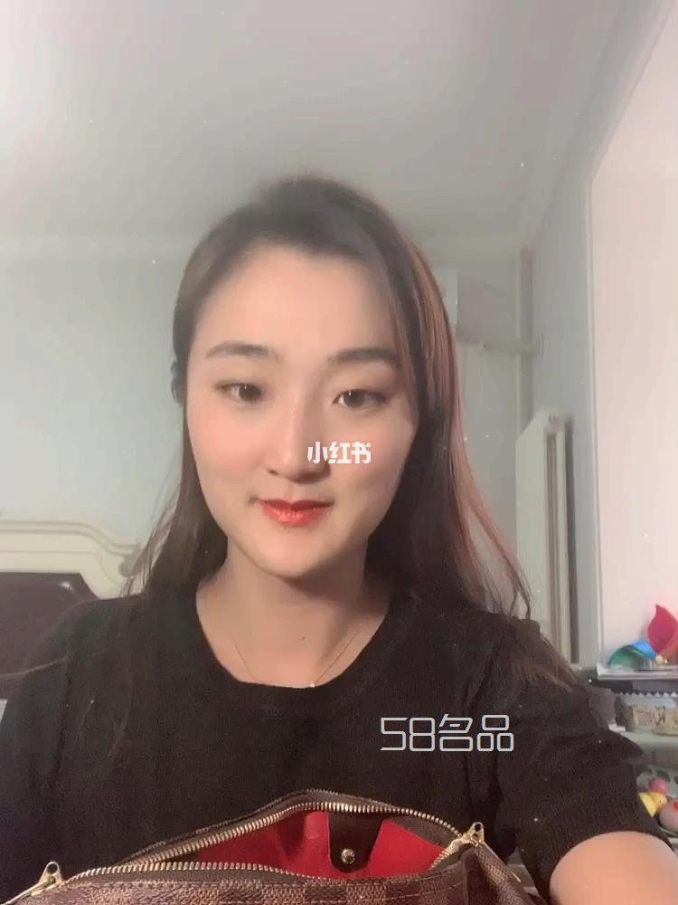 LV萬(wàn)元級(jí)以下通勤包推薦,lv金屬上的logo_1