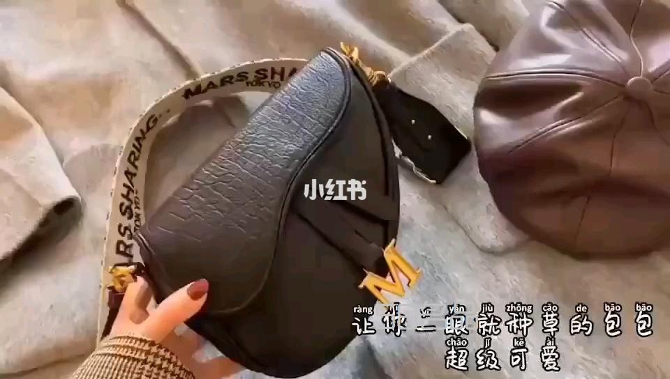 Marssharing小牛皮復(fù)古馬鞍包你可以不買Lv,lv60017多錢_1