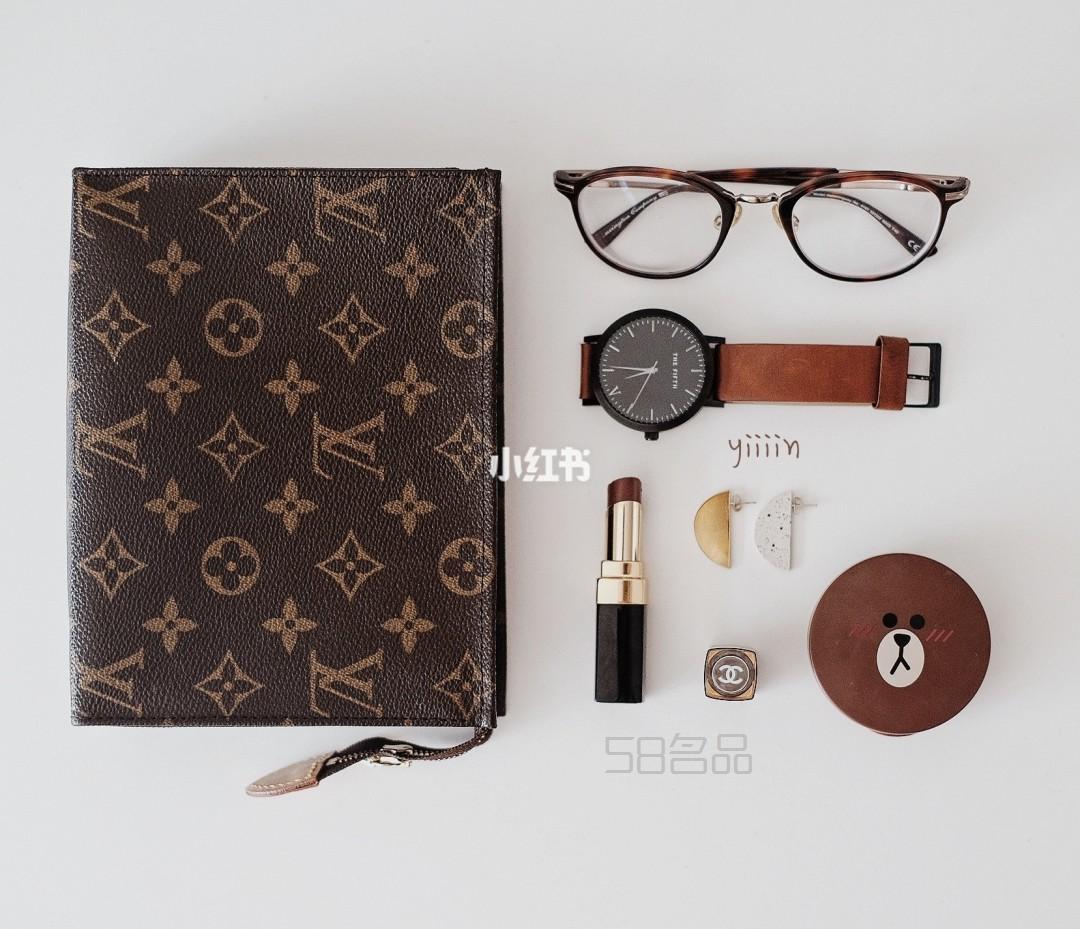 what’s in my bag 翻包記  lv 洗漱包,lv餃子包的肩帶有多長(zhǎng)_1