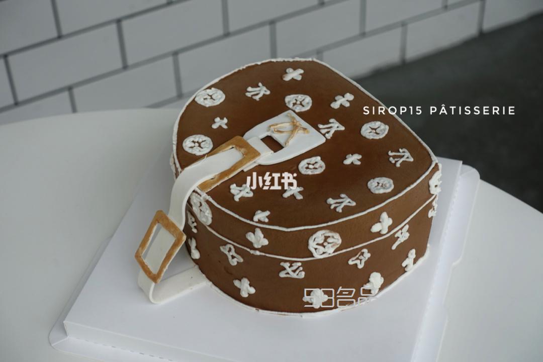 LV 包包 蛋糕,法國lv會(huì)打折嗎_1