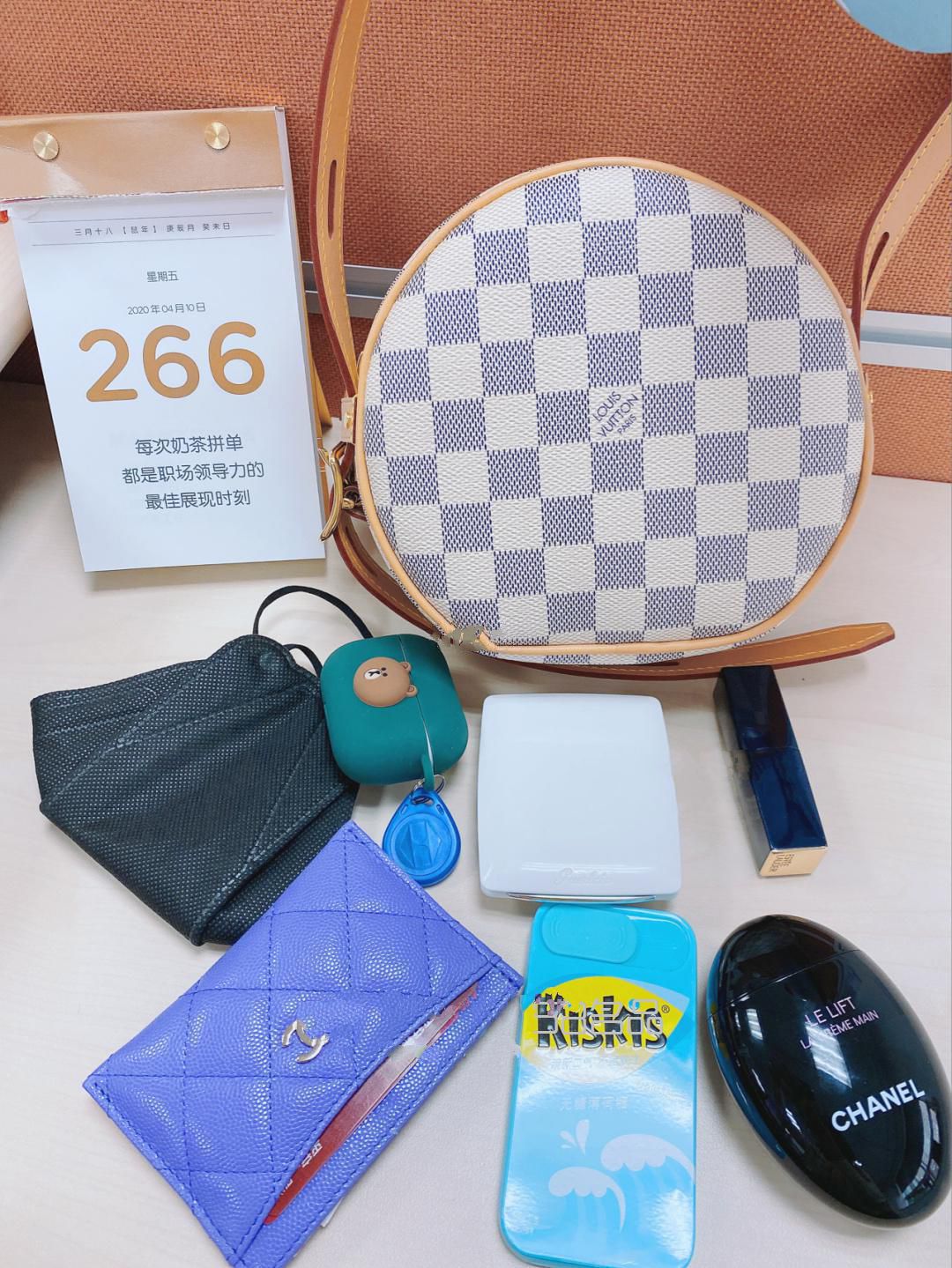 Lv2020白棋盤圓餅包～容量測(cè)評(píng),lv neonoe 顯矮嗎_1