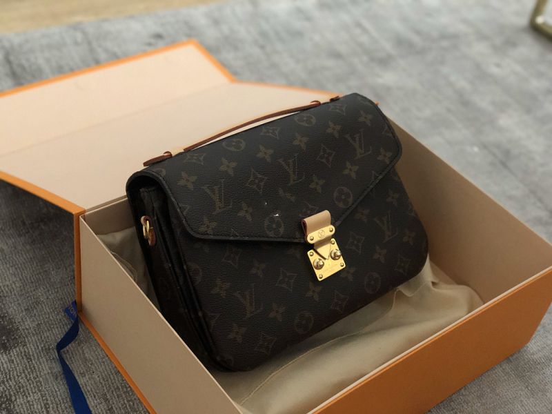 LV郵差包！超極難買款～,貝克漢姆lv包_7