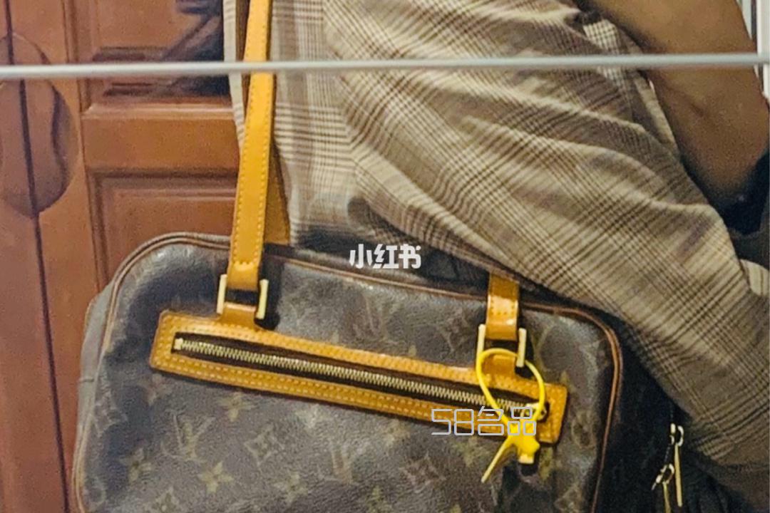 第二只中古包lv豆腐包,lv官網(wǎng)購(gòu)物_3