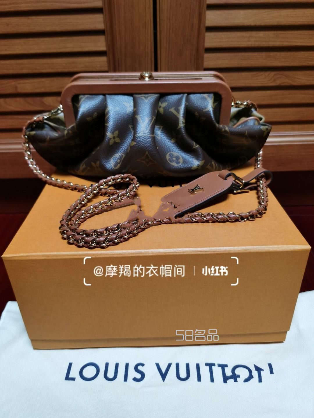 LV新款I(lǐng)vy郵差包來咯改良后的包型超美,lv迷你書包幾個拉鏈_1