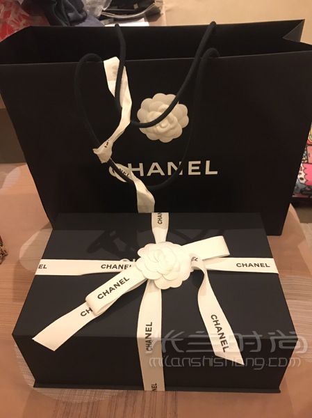 Chanel cf 中號(hào) 第一個(gè)香奈兒包包～ 5／13／2018購(gòu)于海港城Chanel～_5
