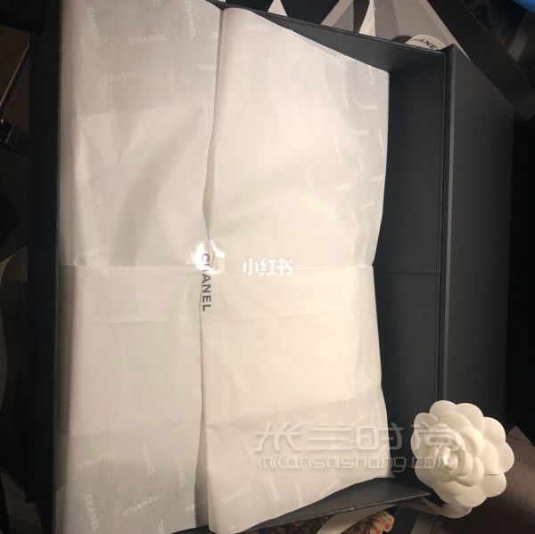 香奈兒早春款。 本來只打算去hk買婚包的結(jié)果上身試效果又無法自拔了_4