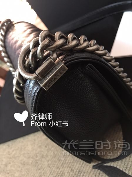 香奈兒leboy牛皮黑銀魚子醬中號(hào)_4