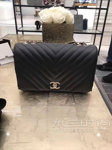實現(xiàn)夢想的第一步先來只香奈兒包！Chanel cf黑金_9