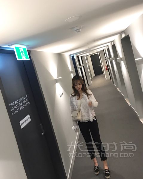 超難見到的奶白色香奈兒cf +香奈兒爆款珍珠漁夫鞋 去chadstone閑逛_4