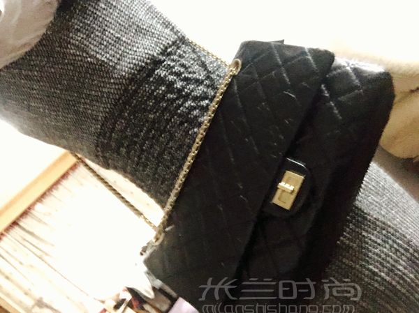 Chanel2.55中號上身圖實拍與使用體驗_4