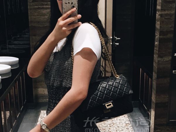 Chanel2.55中號上身圖實拍與使用體驗_6