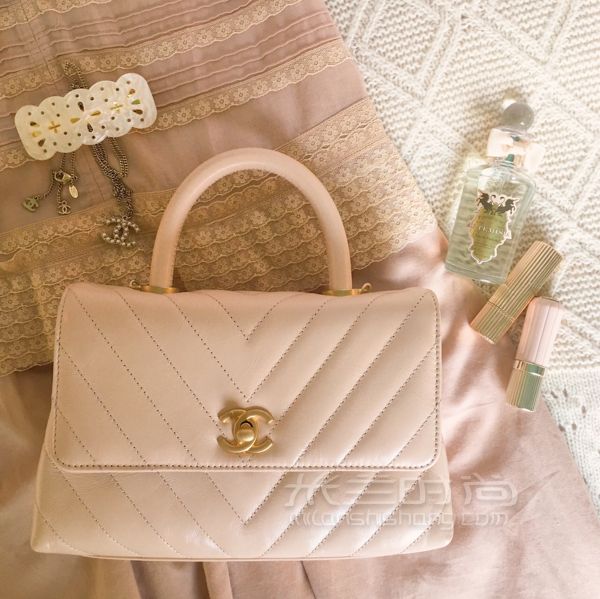 chanel 溫柔的裸米色 coco handle 小號(hào)_1