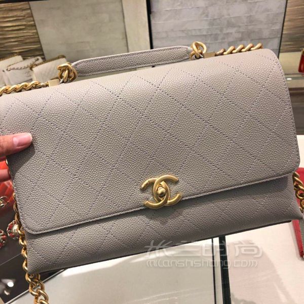 深夜剛喜提全亞洲第一只Chanel2019灰色大號口蓋包。原來看中Coco handle_1