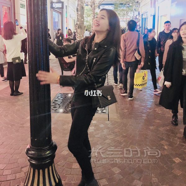 很久沒(méi)更新啦 這款包包是香奈兒2019年新款 在香港海港城購(gòu)買(mǎi)的_2