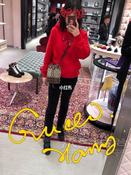 Gucci 2019年春夏新款小水桶包 昨天跟朋友看了展意猶未盡想去看各種品牌的1_3