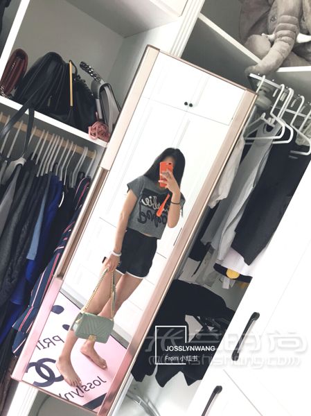 香奈兒Leboy 薄荷金扣綠 前段時(shí)間去新加坡玩的時(shí)候買的 本來(lái)沒(méi)計(jì)劃買包包的_7