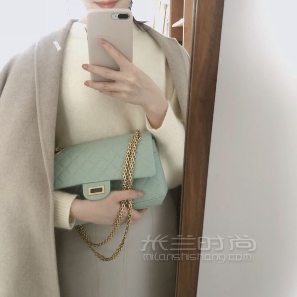 向香奈兒勢(shì)力低頭 Chanel 2018春夏 薄荷綠2.55_4