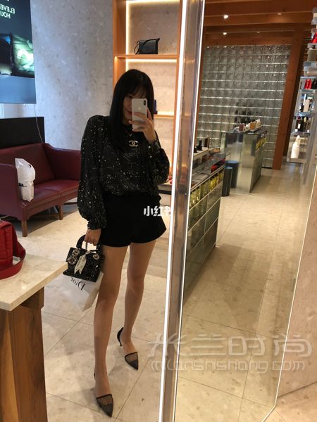 留學(xué)五年我竟然買了37只包？？_6