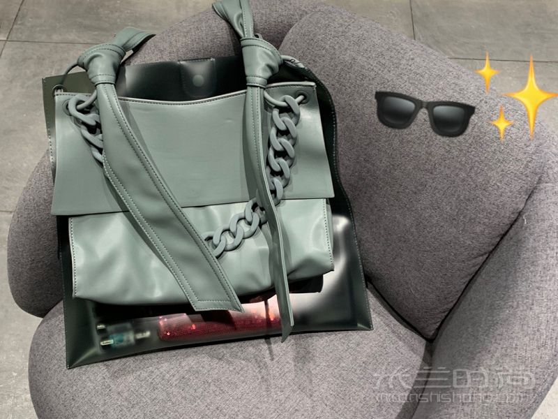 2019小CK新款包包兩層拆開(kāi)雙用 果凍袋一層皮質(zhì)一層）_1