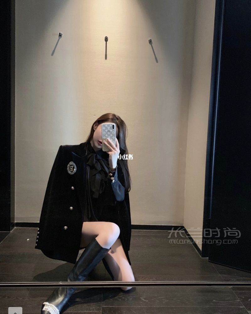巴爾曼白富美西裝徽章絲絨外套 西服顯氣質(zhì)_4