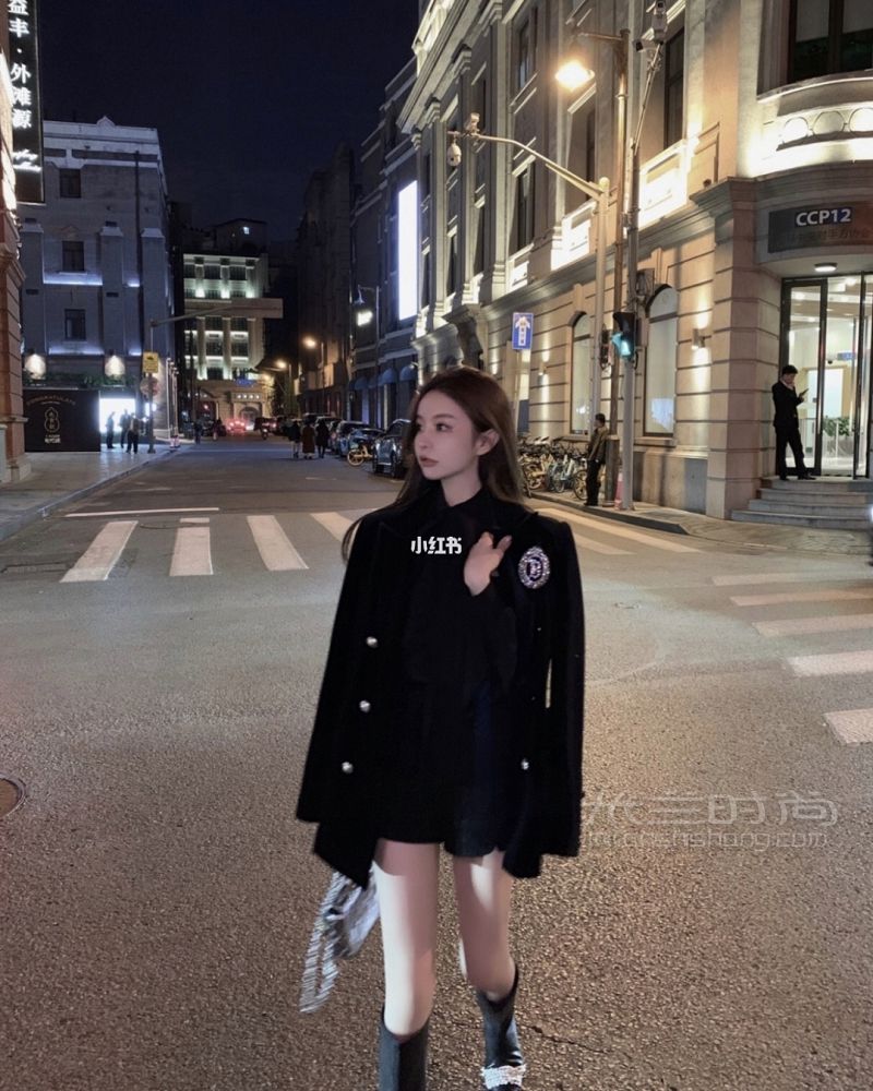 巴爾曼白富美西裝徽章絲絨外套 西服顯氣質(zhì)_2