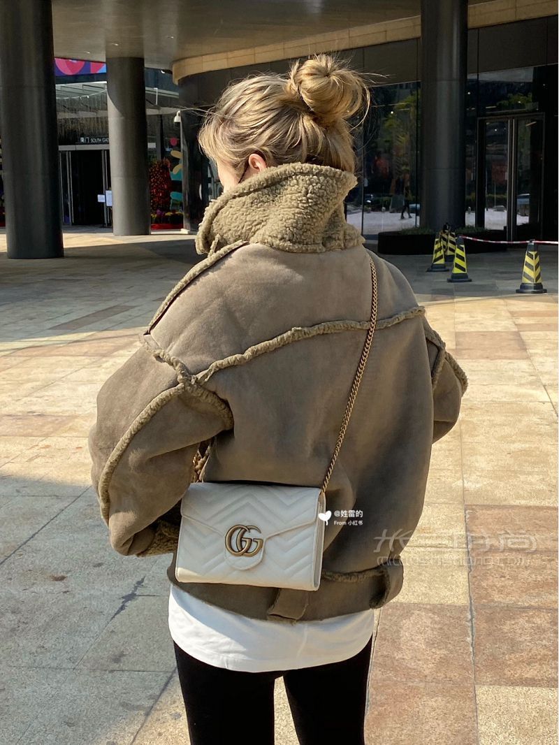 Gucci marmont系列 復(fù)古扣白金信封包 古馳怎么樣_7