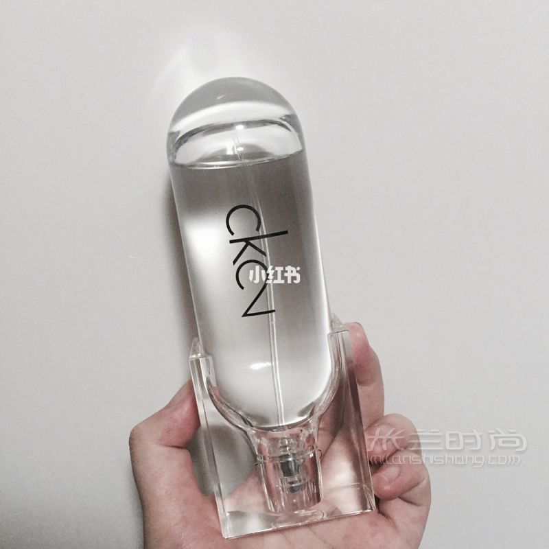 CK2性冷淡香水 “白襯衫的味道”香膏芥末白襯衫_4