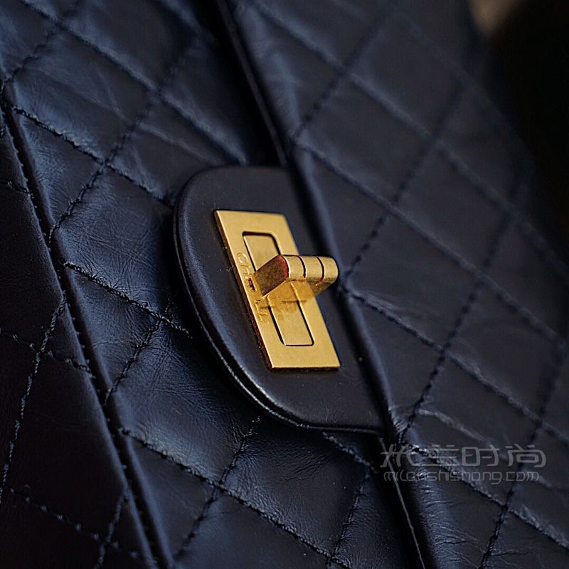 Chanel CF和香奈兒 2.55小號(hào)黑金對(duì)比 法國(guó)自由行_6