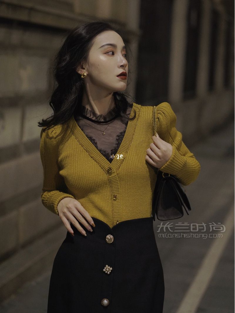 曼徹斯特黑夜 復古優(yōu)雅穿搭_4