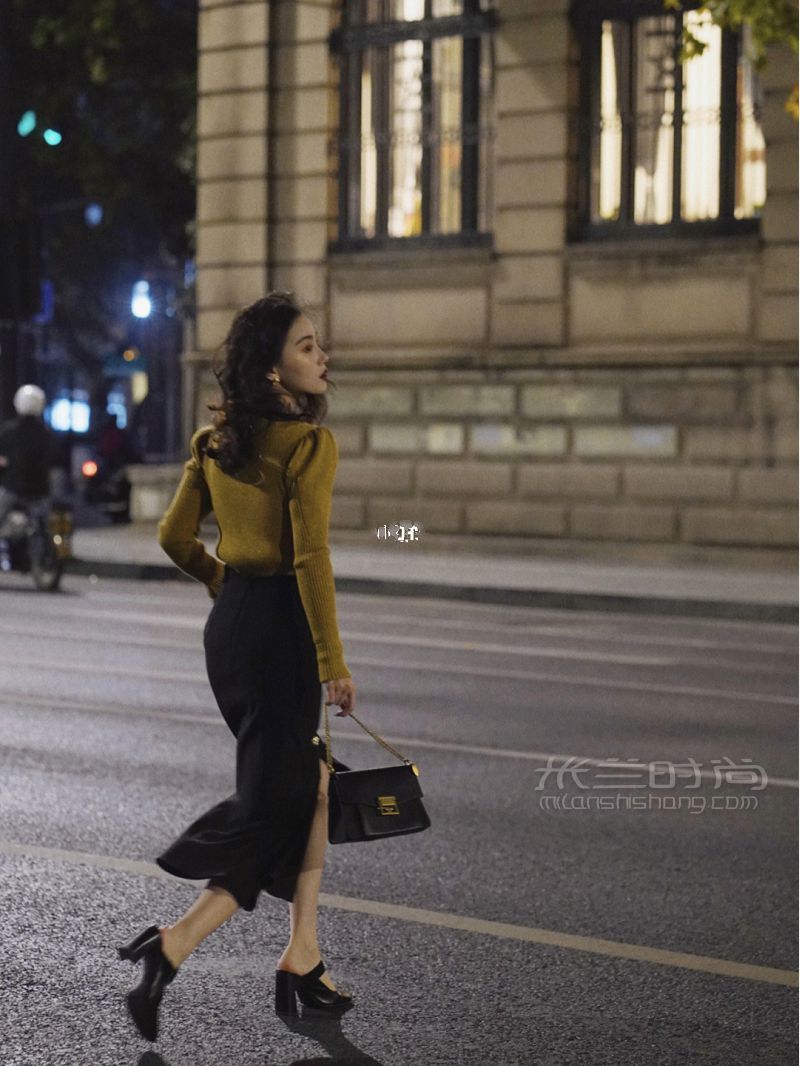 曼徹斯特黑夜 復古優(yōu)雅穿搭_2