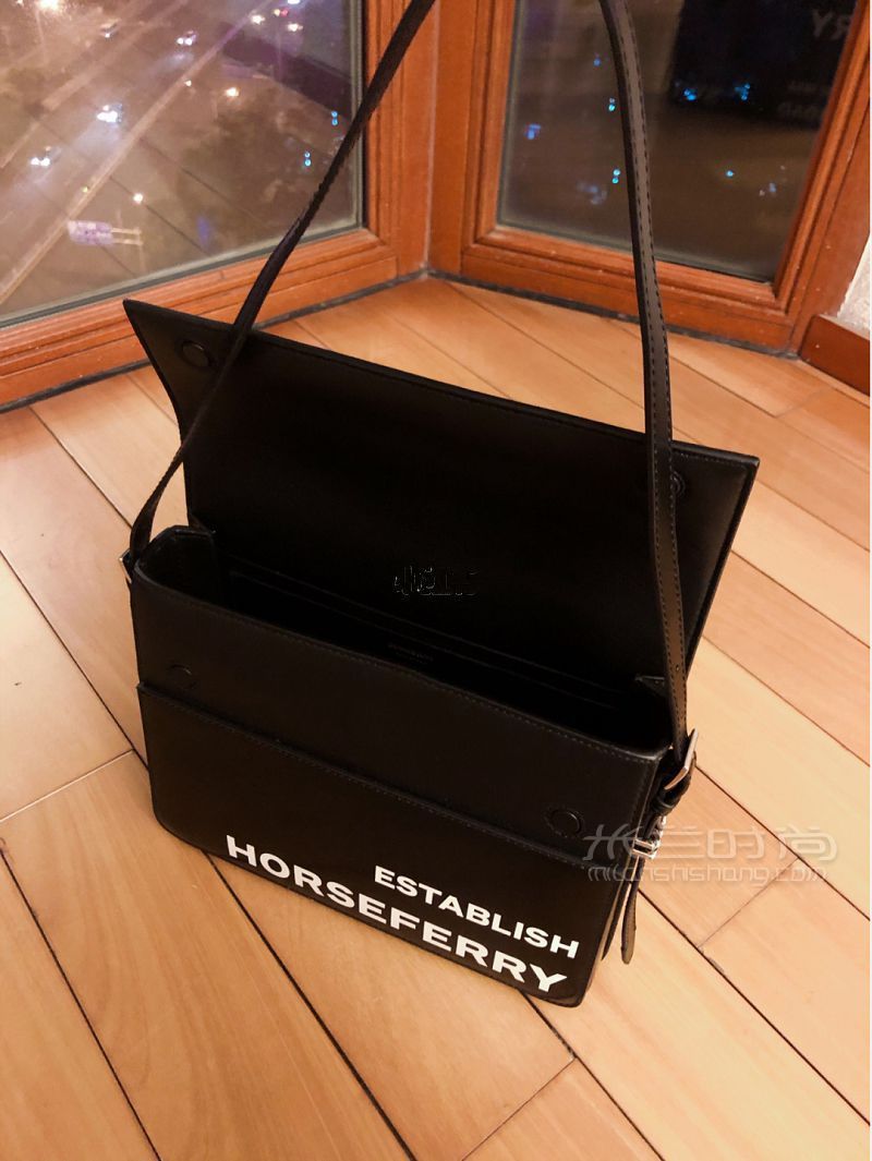 Burberry包買的時(shí)候柜姐都說不推薦_3