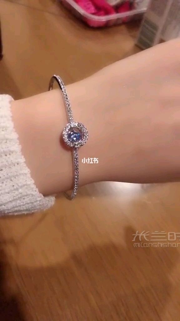 施華洛世奇跳動的心手鏈及保養(yǎng)說明_1