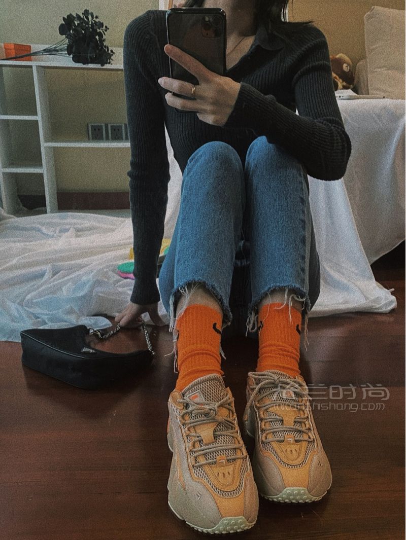 無敵顯腿細的馬卡龍色穿搭炸街情侶鞋_4