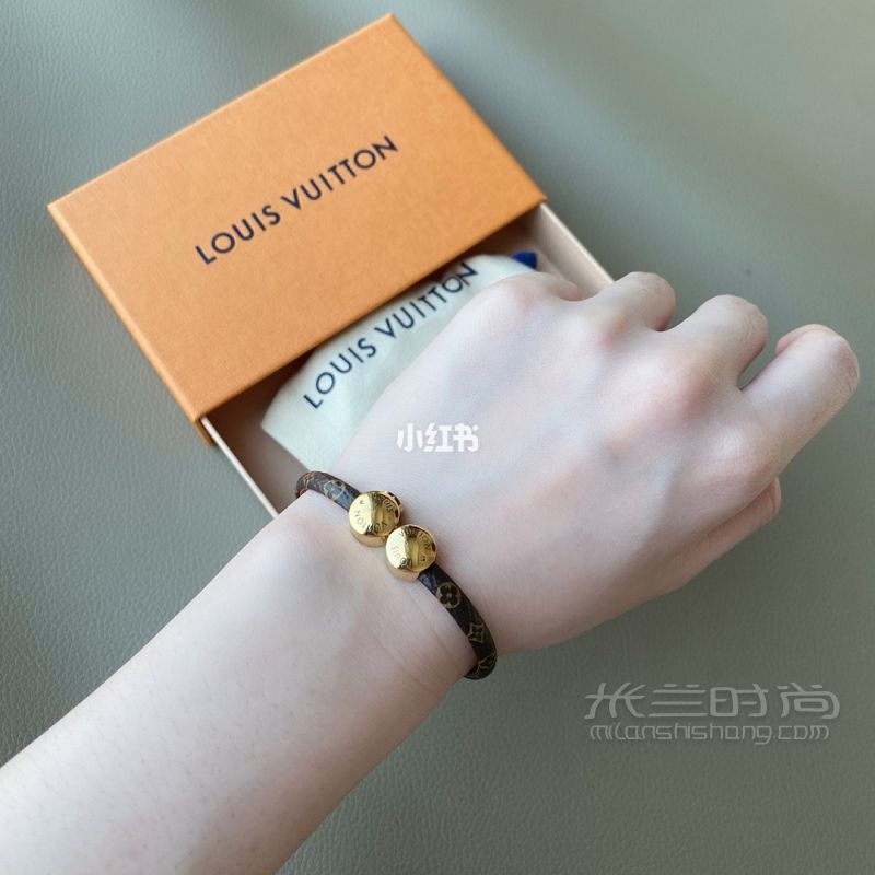 Lv時(shí)尚首飾 Lv中好看不貴的手鏈?zhǔn)汁h(huán)項(xiàng)鏈_6