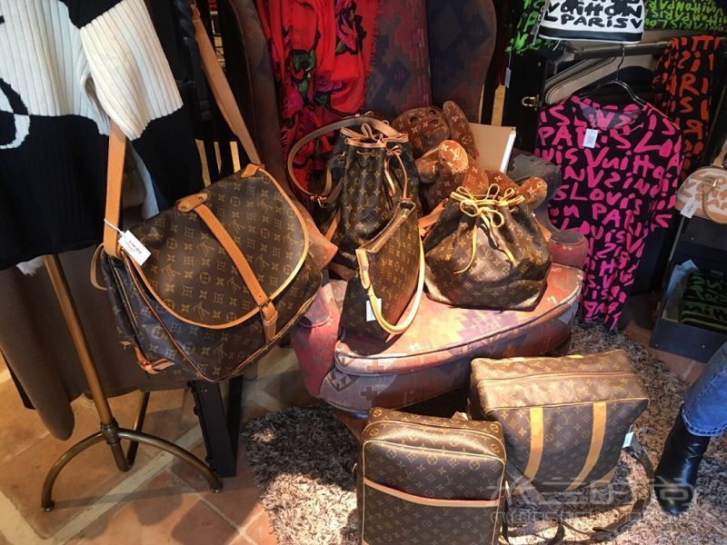 日本中古店5千塊買(mǎi)到兩個(gè)LV 東京和大阪中古店怎么樣？_2