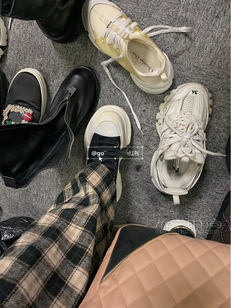 上海必逛靈石路古著市場！百元買香奈兒！_7