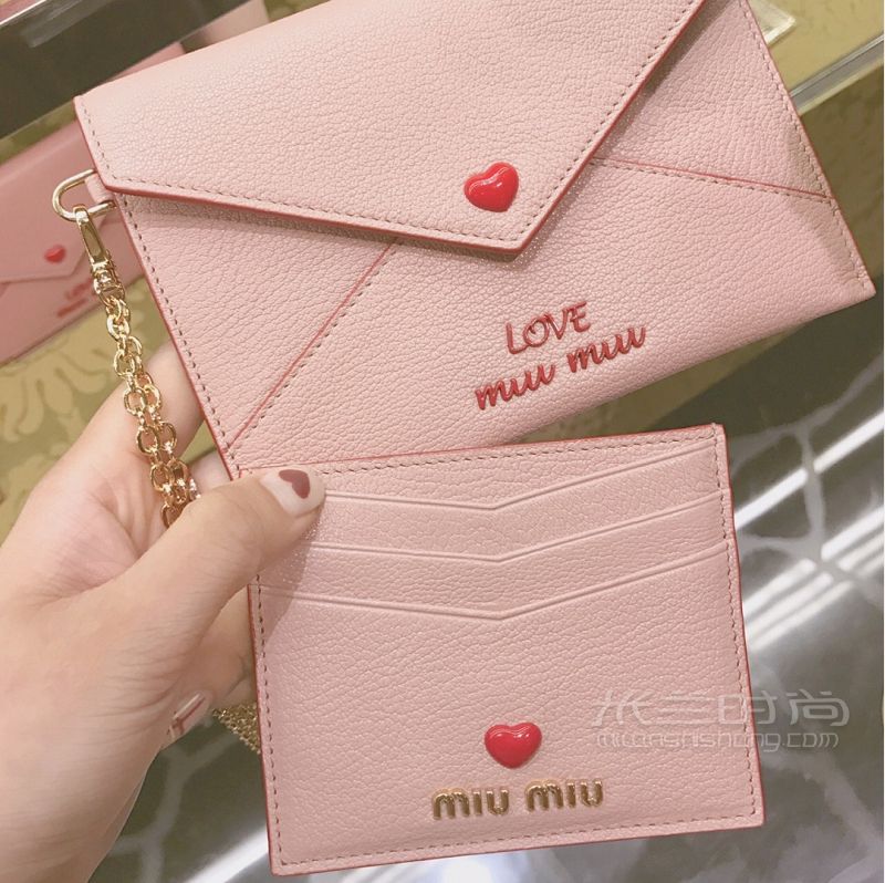 精致的豬豬女孩  Miumiu粉色羊皮卡包_8