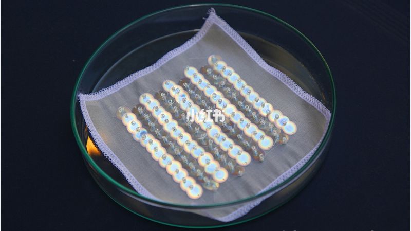 可持續(xù)材料 用樹木制成的生物塑料亮片_2